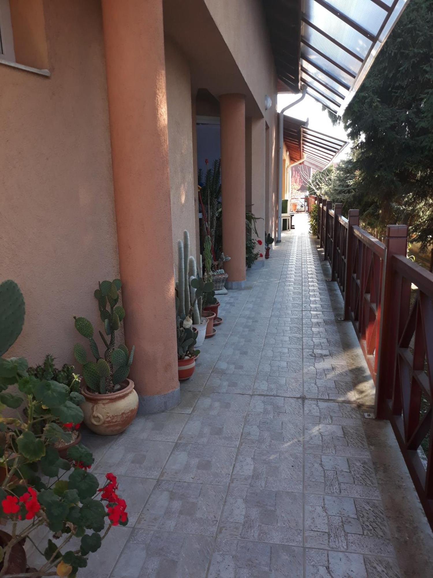 Kenézy Lux Apartman Vendégház Hajdúszoboszló Esterno foto