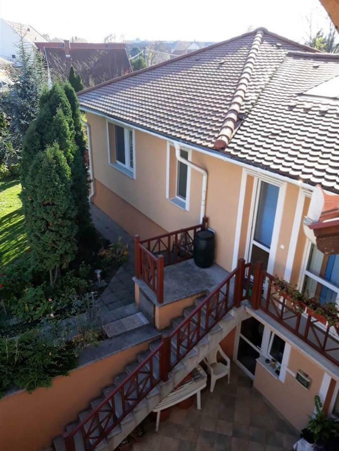 Kenézy Lux Apartman Vendégház Hajdúszoboszló Esterno foto